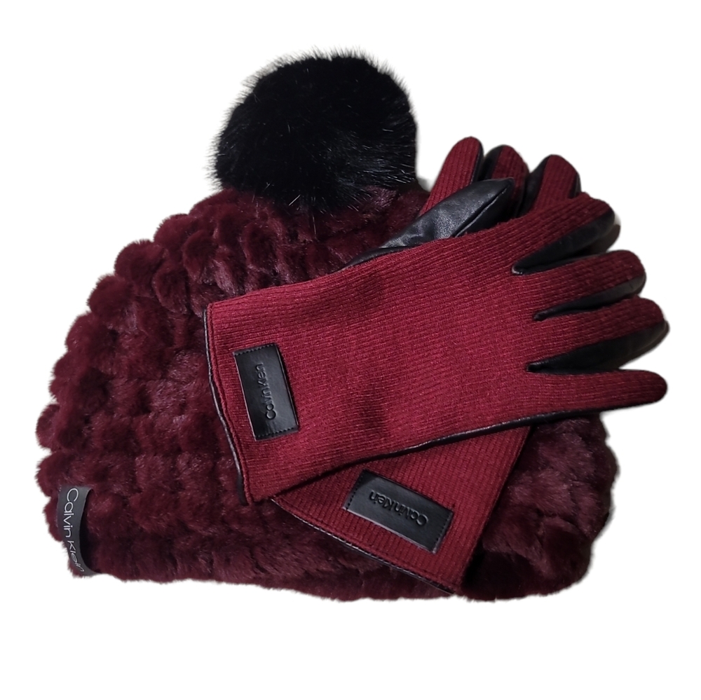 BURGANDY CALVIN KLEIN HAT+GLOVES SET